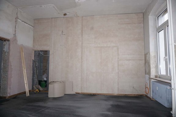 asphalt.kitchen.walled.jpg