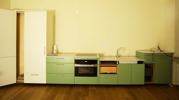 christmas.kitchen.jpg 