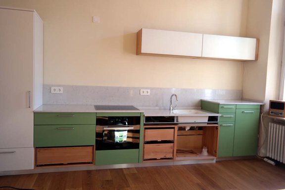 half.green.marmor.jpg