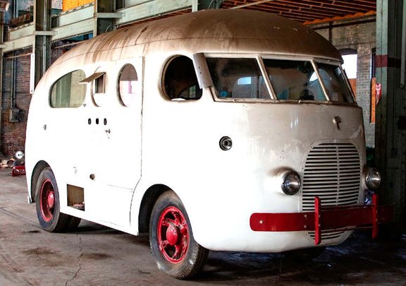 Western-Clipper-Motorhome.slim.jpg 