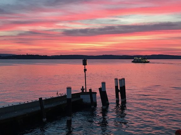 redsky.ferryboat.afterglow.jpg