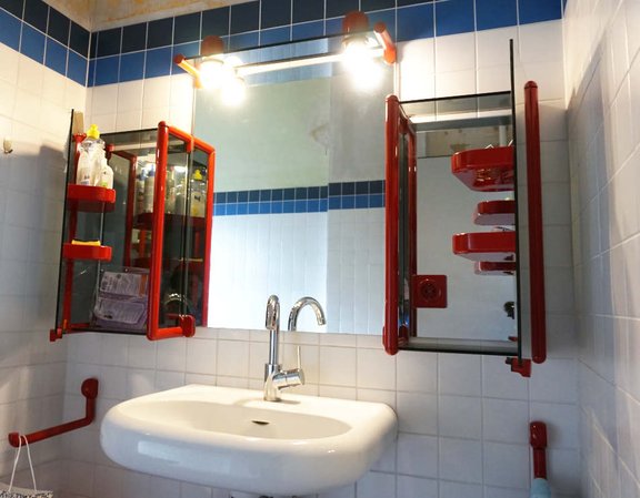 spiegelschrank.offen.741.jpg 
